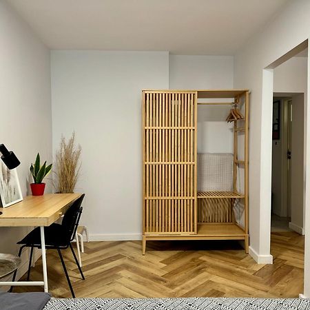 Tandem In Old Town - 24H Self Check-In Apartment วรอตซวาฟ ภายนอก รูปภาพ