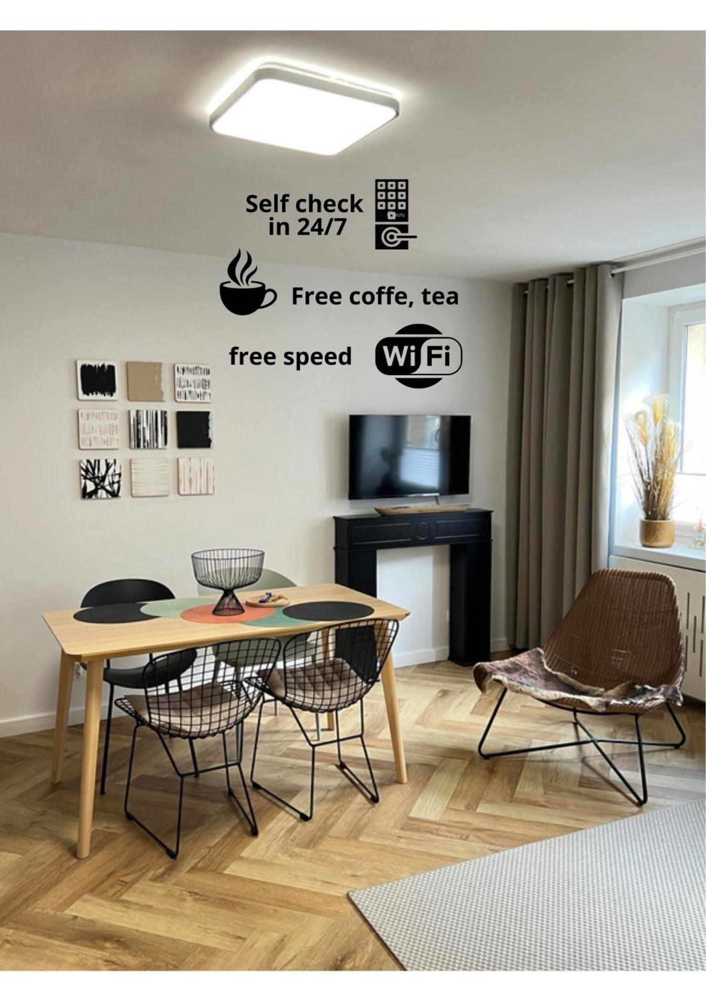 Tandem In Old Town - 24H Self Check-In Apartment วรอตซวาฟ ภายนอก รูปภาพ
